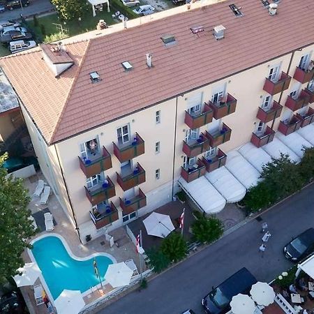 Aron Hotel Rimini Exterior photo