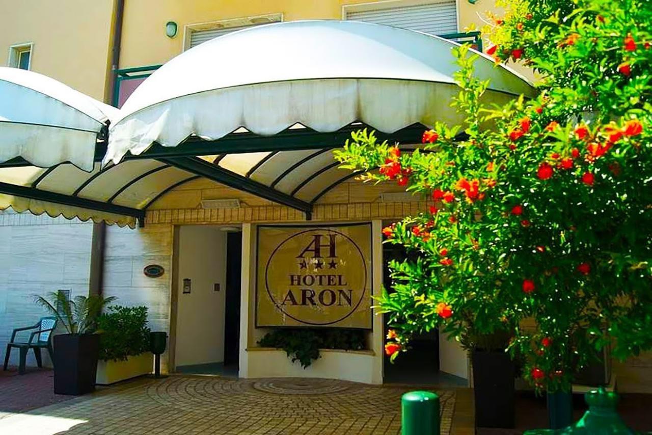 Aron Hotel Rimini Exterior photo