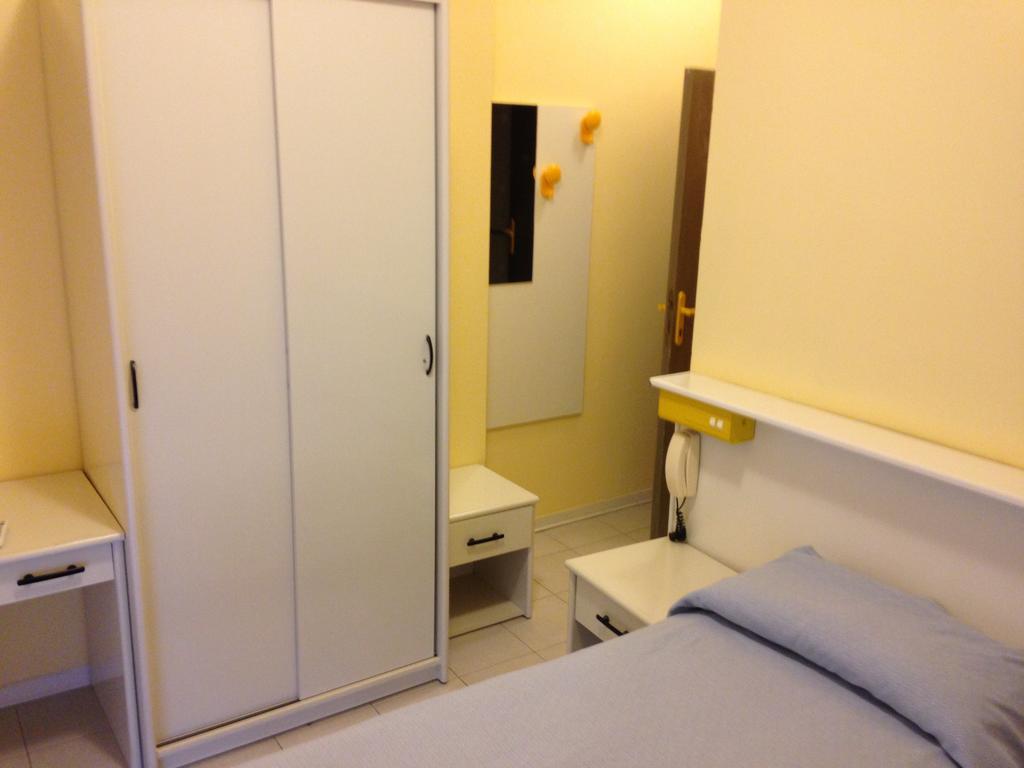 Aron Hotel Rimini Exterior photo